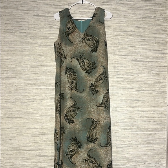 Elegant Paisley Maxi Dress Sleeveless Lined V-Neck Tie Detail – XL est. (815) - Picture 1 of 7